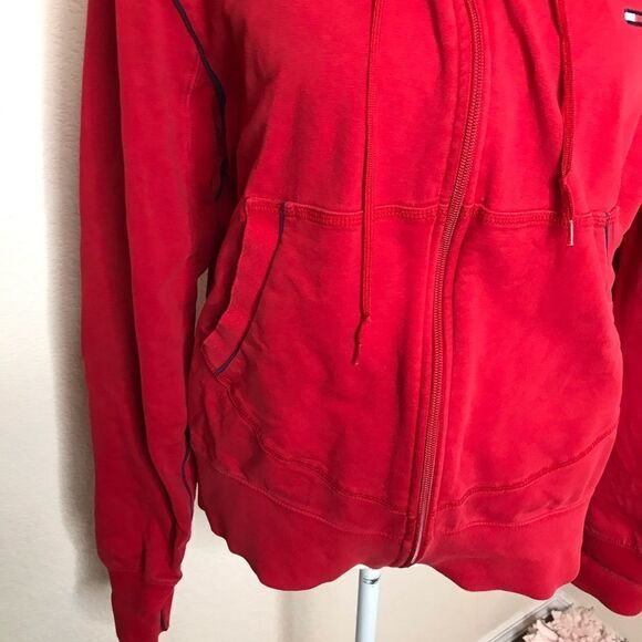 Tommy Hilfiger red zip up hoodie - Picture 7 of 8